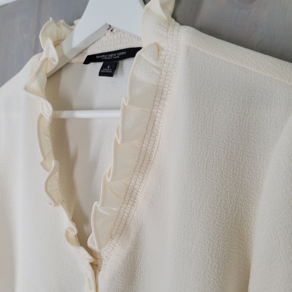 Marc New York Blouse Womens Small Cream Ruffle Neck Smocked Cuff Button Up Top - Picture 3 of 8